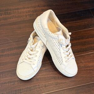 Dolce Vita Cream Sneakers